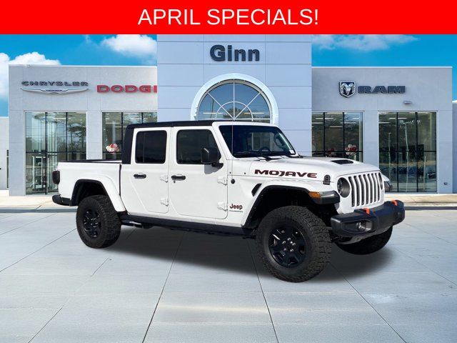 Bright White Clearcoat 2023 Jeep Gladiator Mojave Crew Cab 4WD Pickup Truck Four-Wheel Drive 8-Speed Automatic