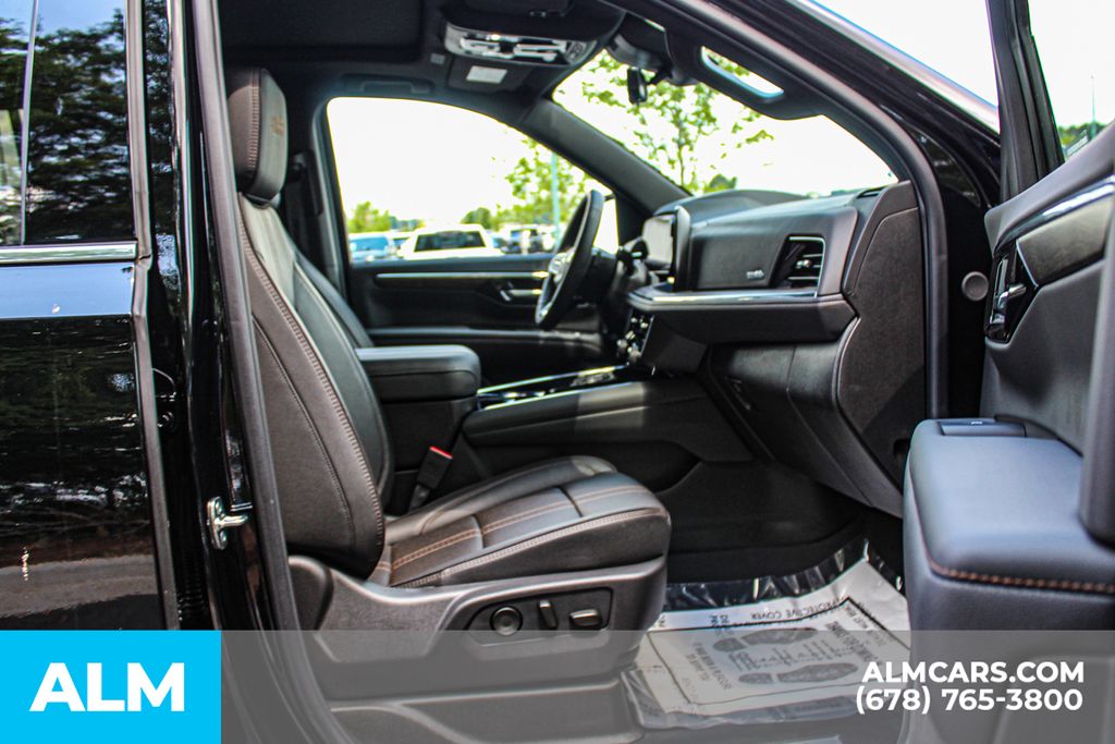 Used 2026 Black Chevrolet High Country image 23