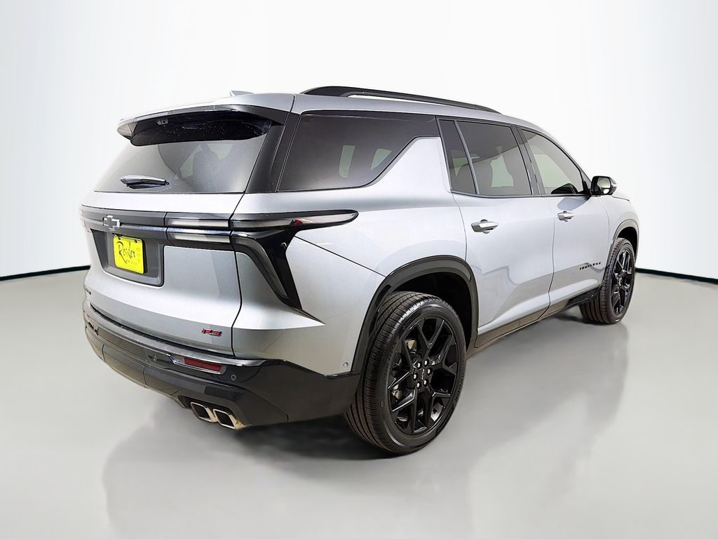 Used 2024 Chevrolet Traverse SUV