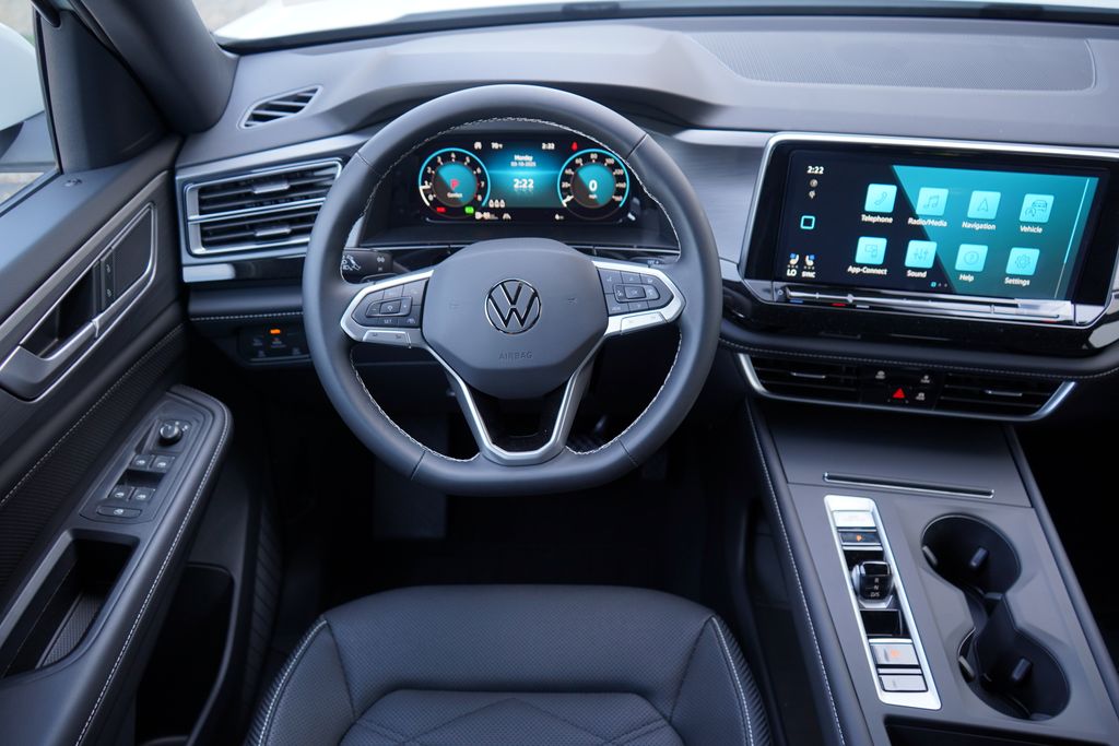 Thumbnail: 2025 Volkswagen Atlas - 12