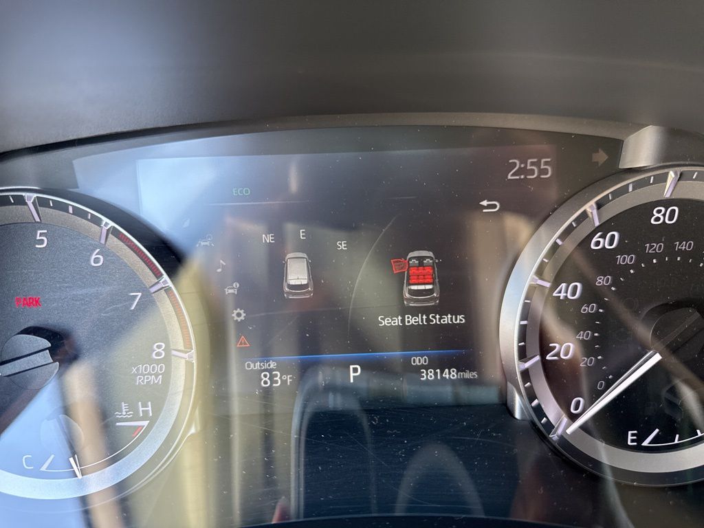 Thumbnail: 2023 Toyota Highlander - 13