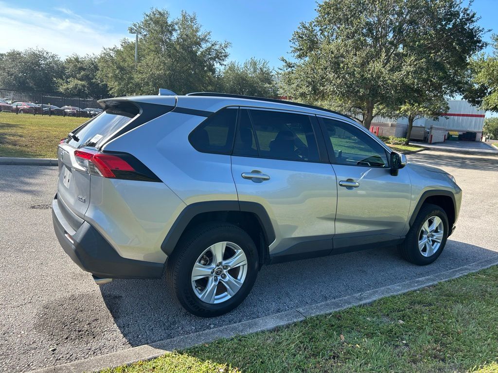 Thumbnail: 2021 Toyota RAV4 - 5