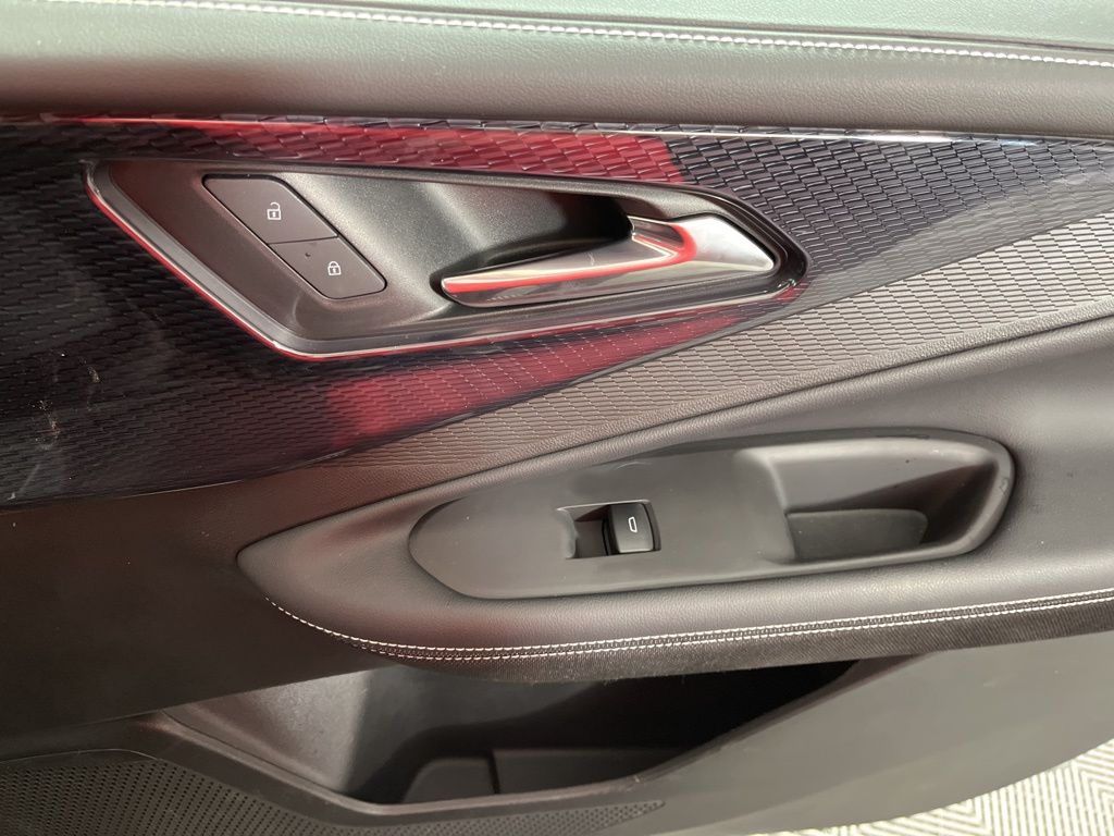 Thumbnail: 2025 Chevrolet Blazer EV - 23