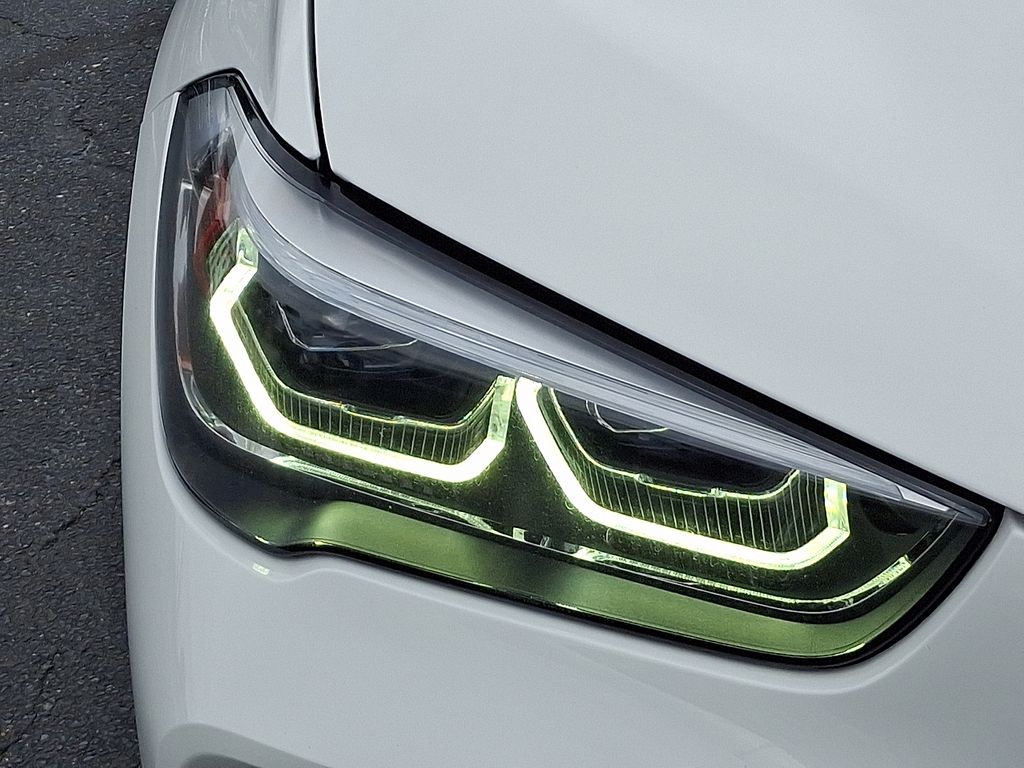 Thumbnail: 2021 BMW X1 - 9