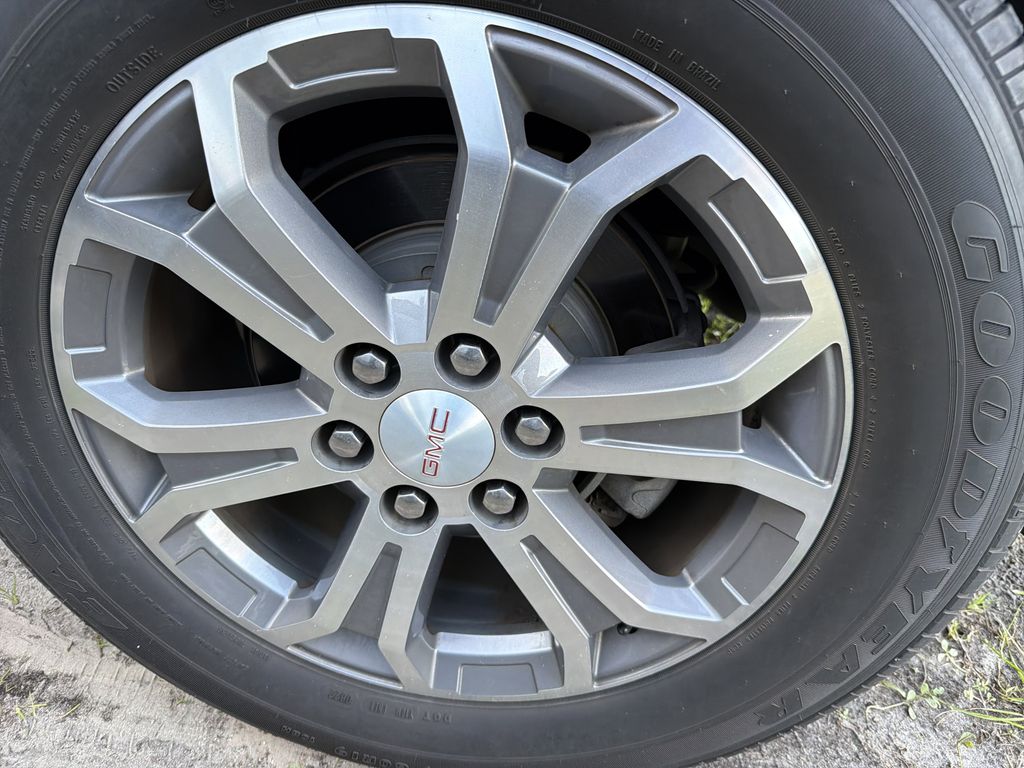 used 2013 GMC Acadia car, priced at $7,991