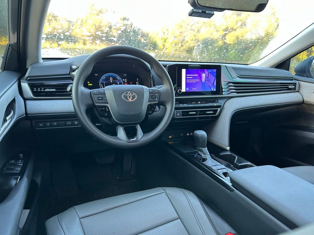 Thumbnail: 2025 Toyota Camry - 12