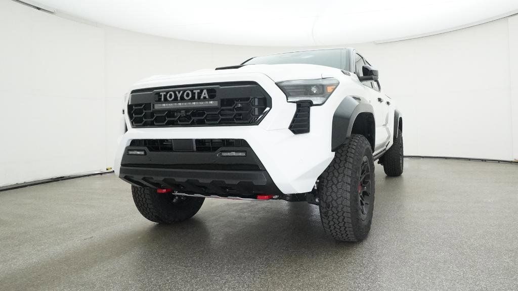 Thumbnail: 2025 Toyota Tacoma - 9