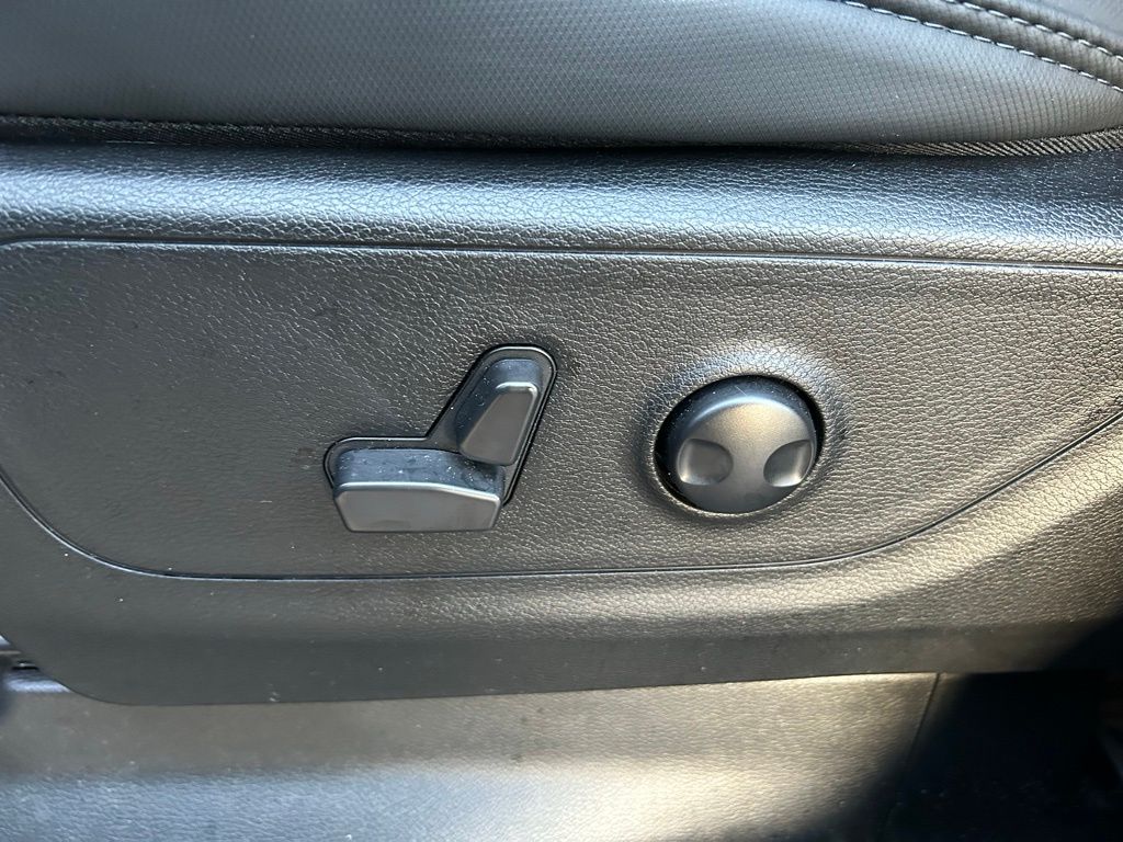 Thumbnail: 2023 RAM 1500 - 16