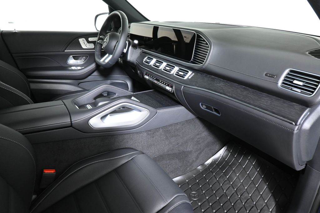 Thumbnail: 2026 Mercedes-Benz GLS - 21