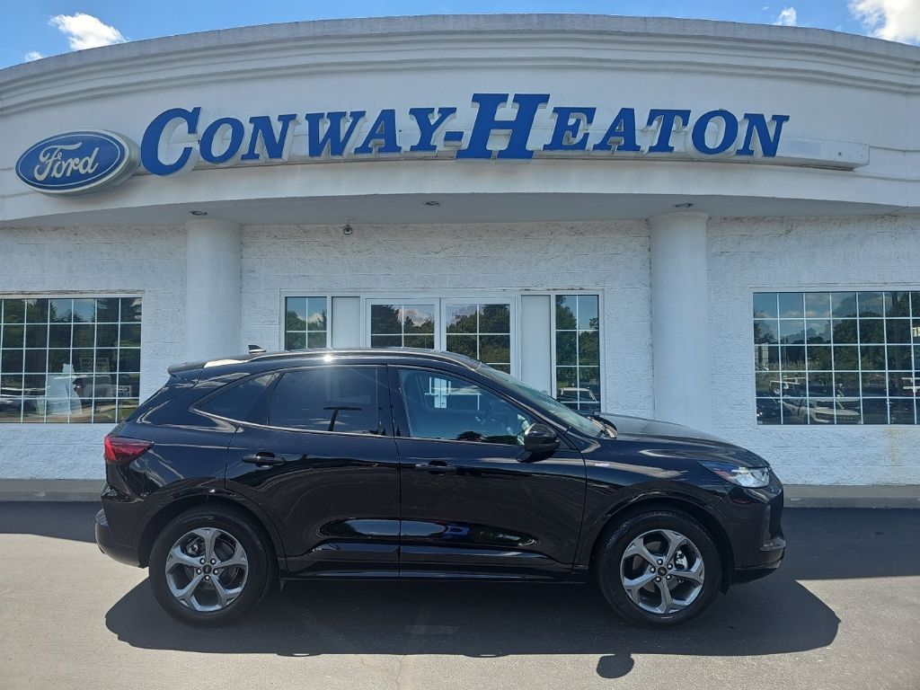 Agate Black Metallic 2024 Ford Escape Hybrid SUV / Crossover All-Wheel Drive Continuously Variable Transmission