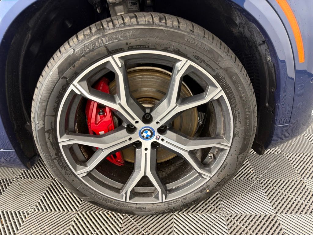Thumbnail: 2023 BMW X5 - 11