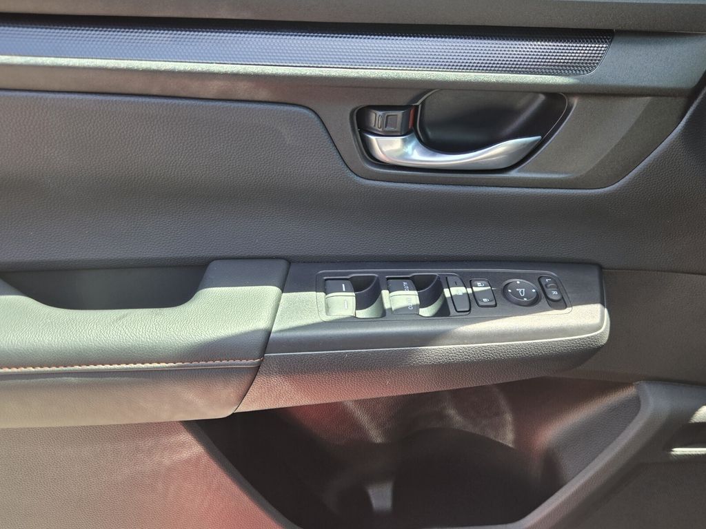 2025 Honda CR-V - $29,998