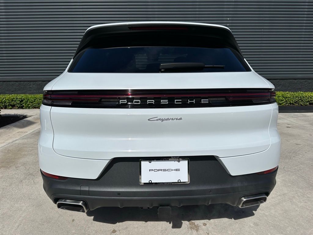Thumbnail: 2026 Porsche Cayenne - 12