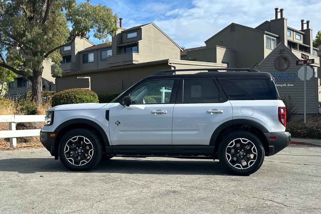 New 2026 White Ford Outer Banks image 7