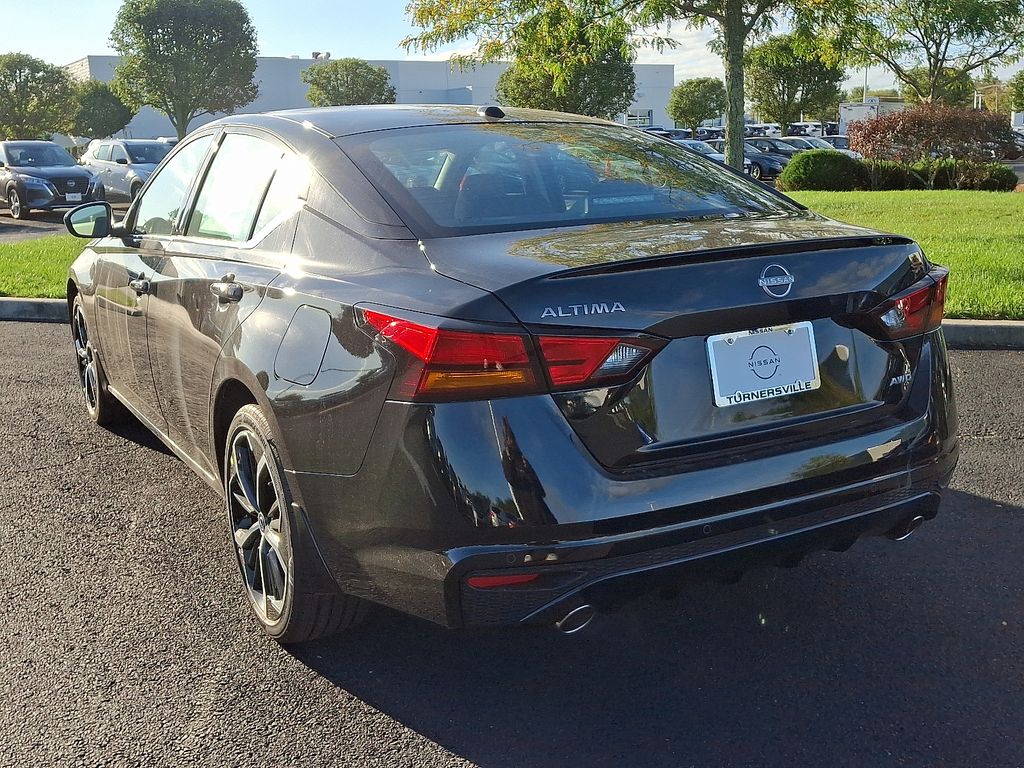 Thumbnail: 2025 Nissan Altima - 3