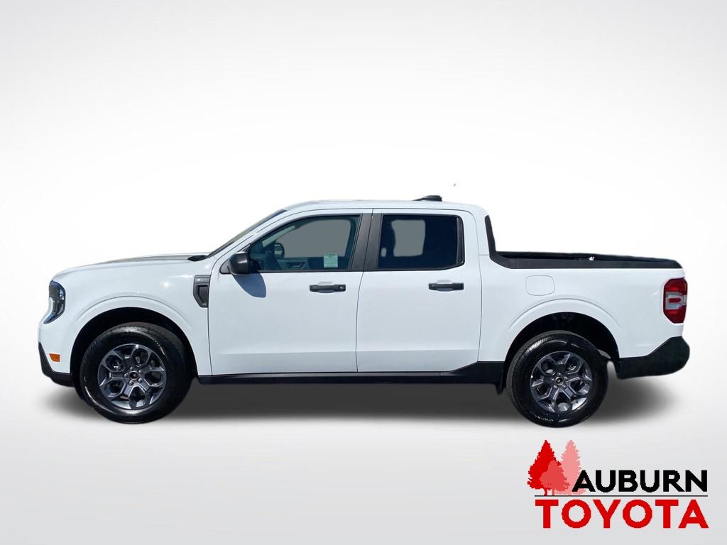 View vehicle photo 4