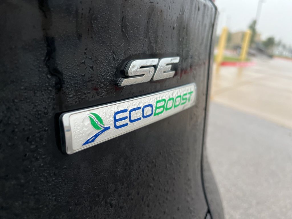 2016 Ford Escape SE 9