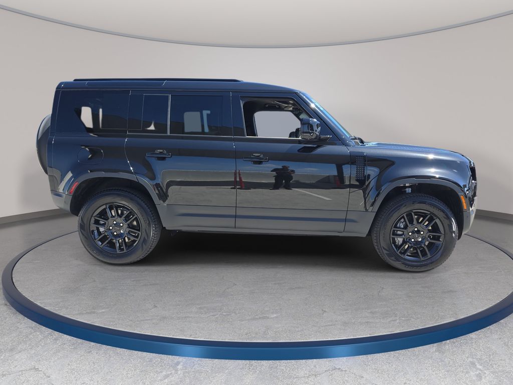 New 2026 Black Land Rover S image 4