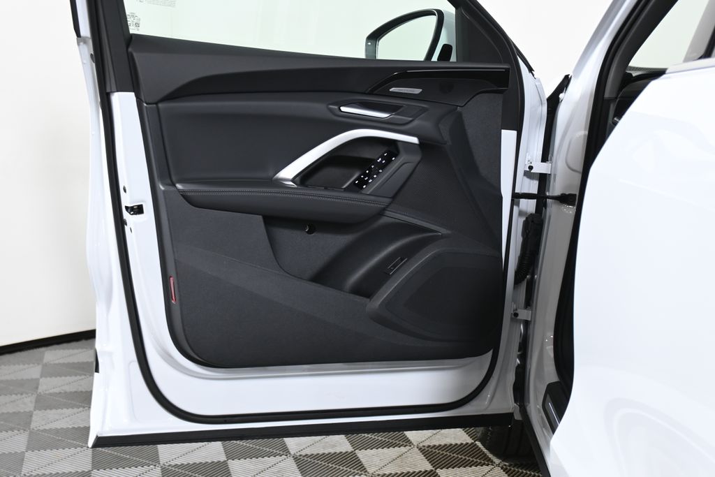 Thumbnail: 2025 Audi Q5 - 23