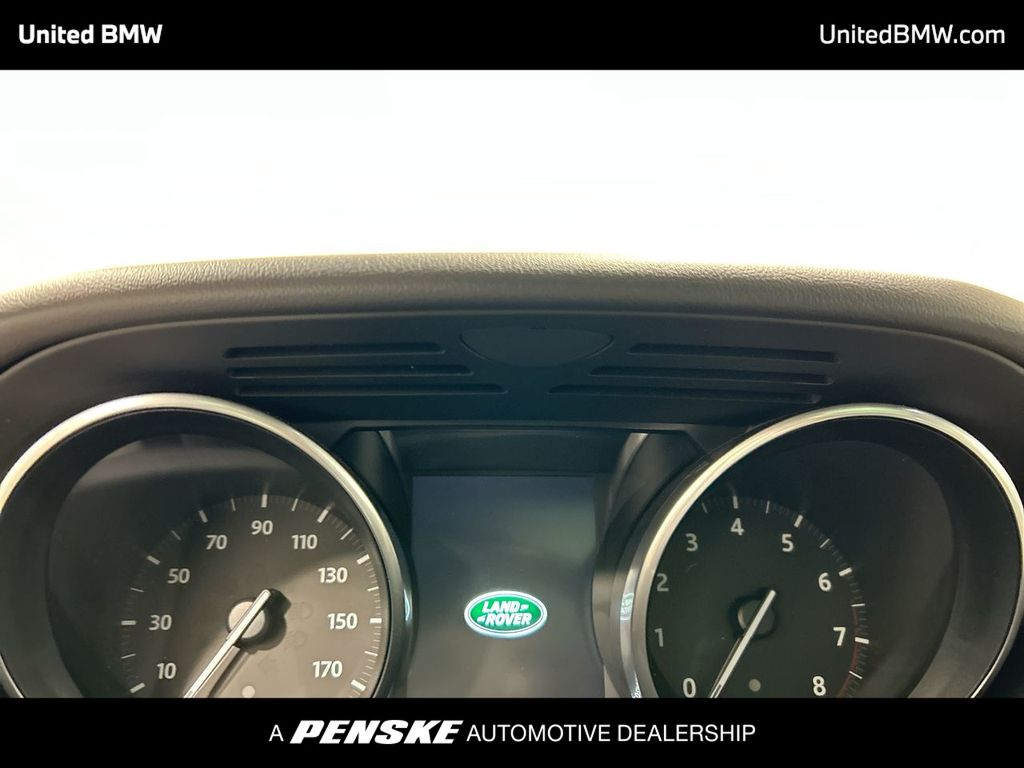 Thumbnail: 2016 Land Rover Range Rover Sport - 15