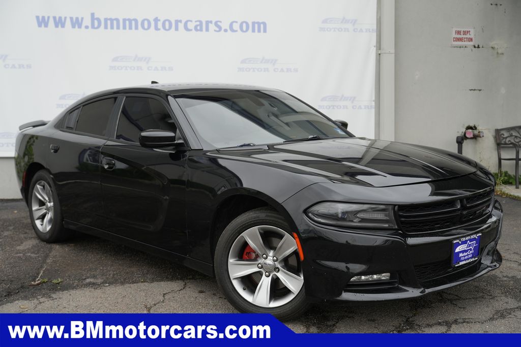 Pitch Black Clearcoat 2017 Dodge Charger Sedan Rear-Wheel Drive 8-Speed Automatic