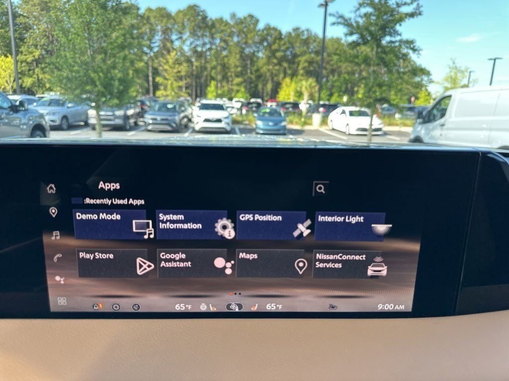2025 Aspen White Tricoat Nissan Armada SL RWD SUV