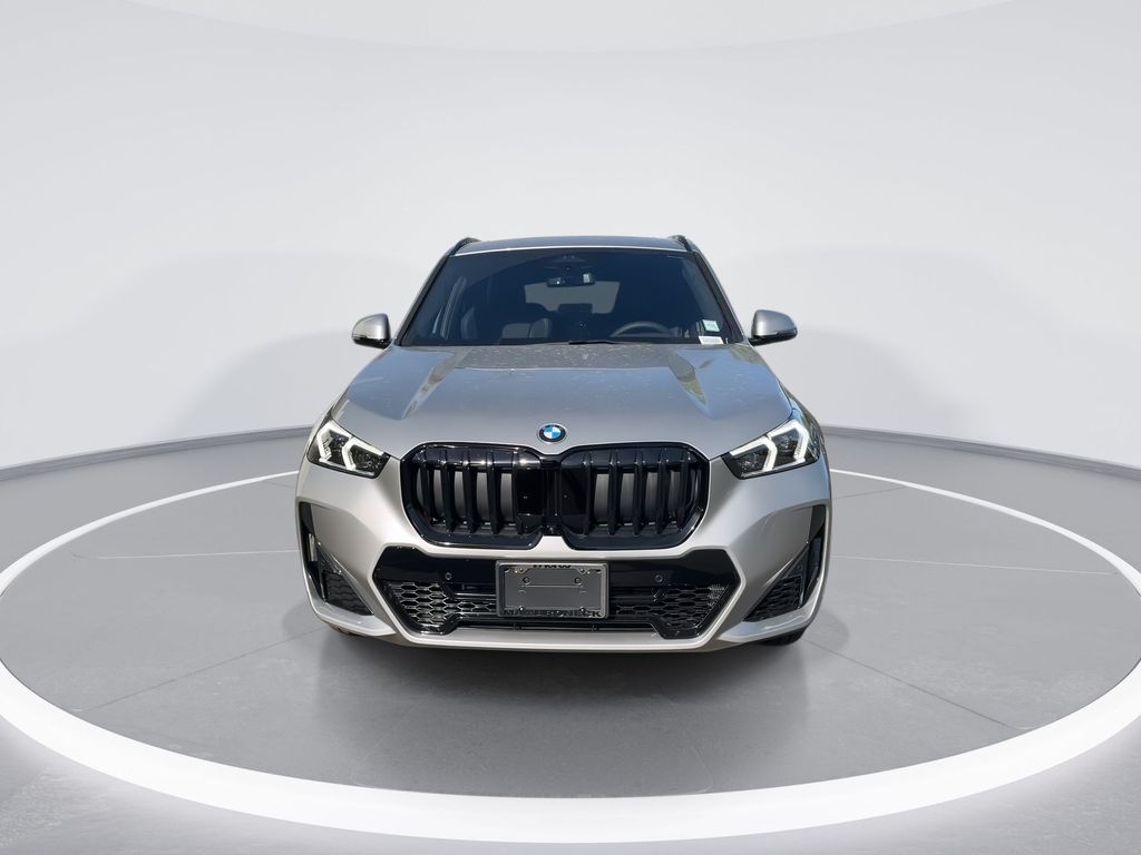 2025 BMW X1 xDrive28i 3