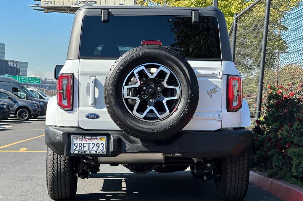 2022 Ford Bronco Outer Banks 7