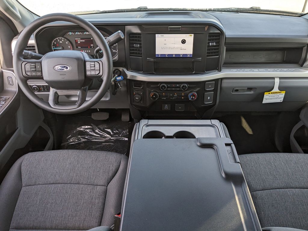 2025 Ford F-250 Super Duty XL
