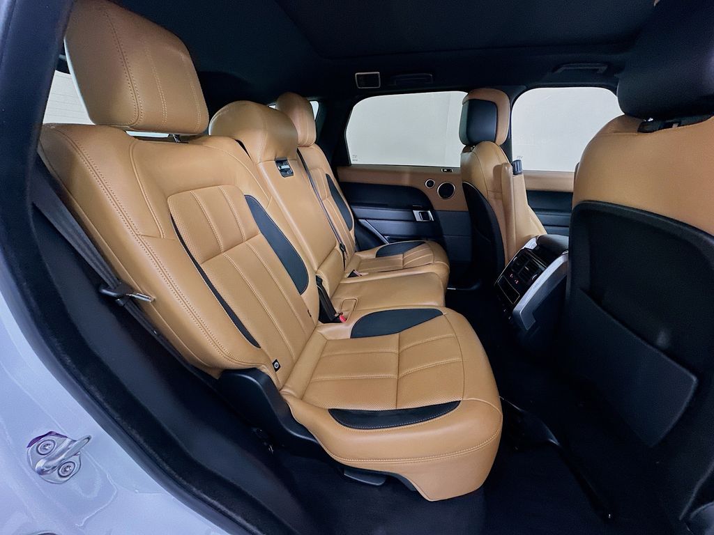 Thumbnail: 2020 Land Rover Range Rover Sport - 28