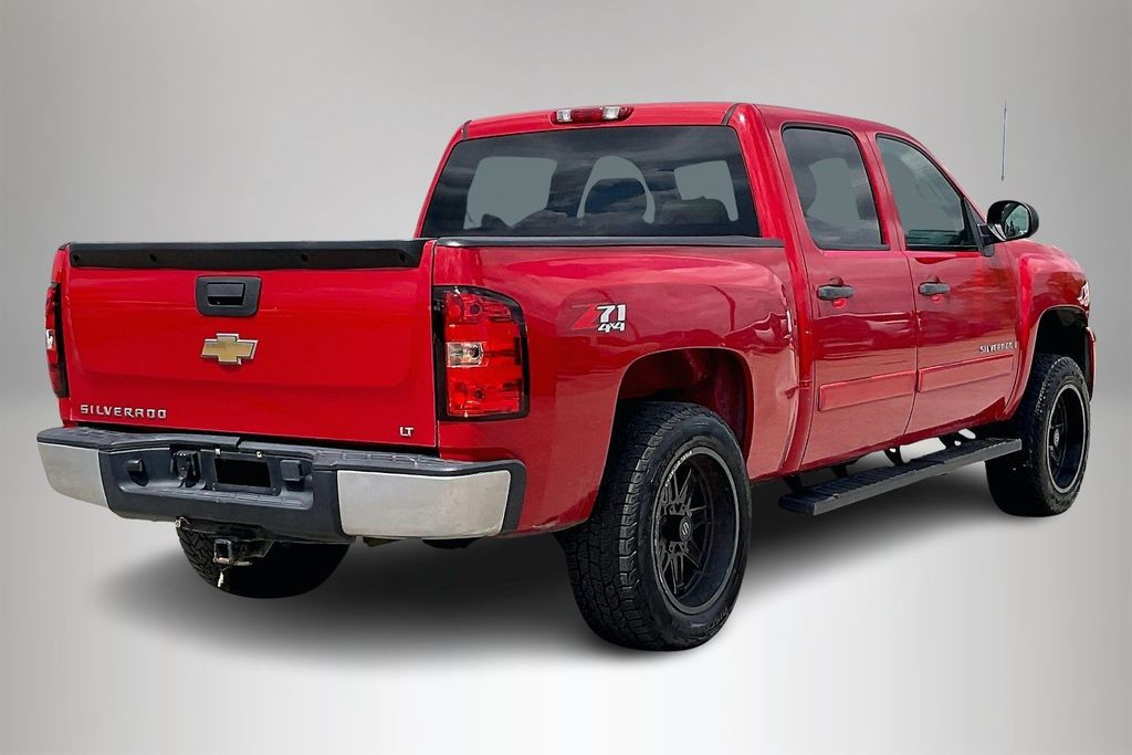 Used 2007 Chevrolet Silverado 1500 LT 4D Crew Cab