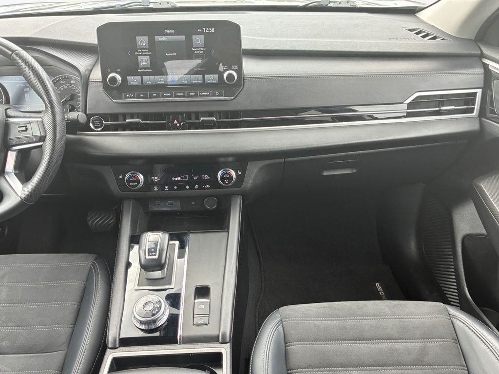 Used Car 2024 Mitsubishi Outlander  Se For Sale Under $25,000 In Austin, Texas