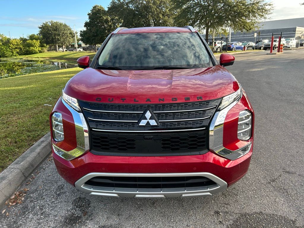 Thumbnail: 2024 Mitsubishi Outlander - 8