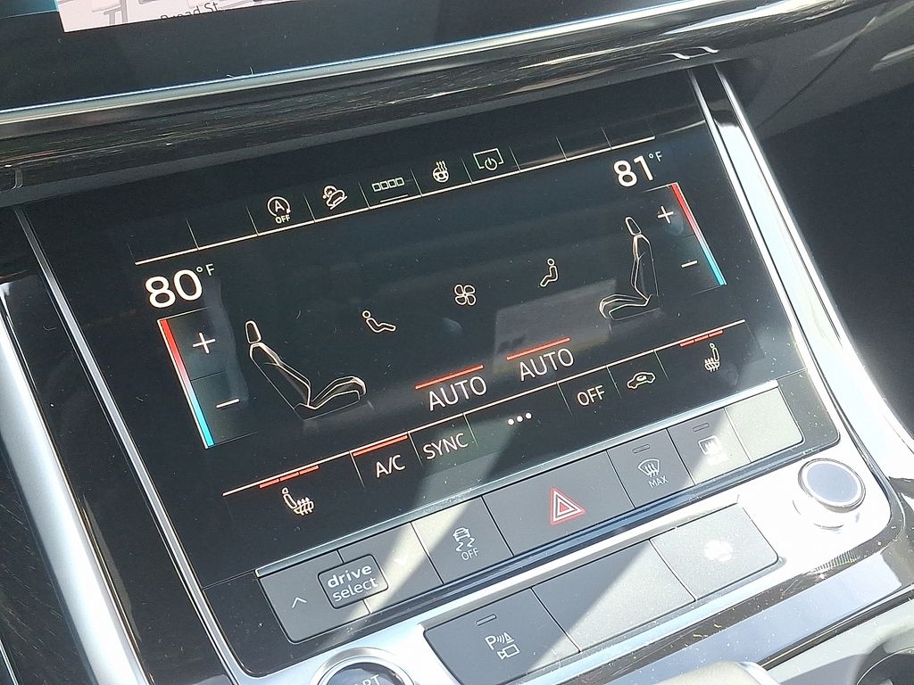 Thumbnail: 2026 Audi Q7 - 13