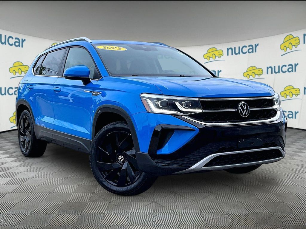 2023 Volkswagen Taos — photo 1