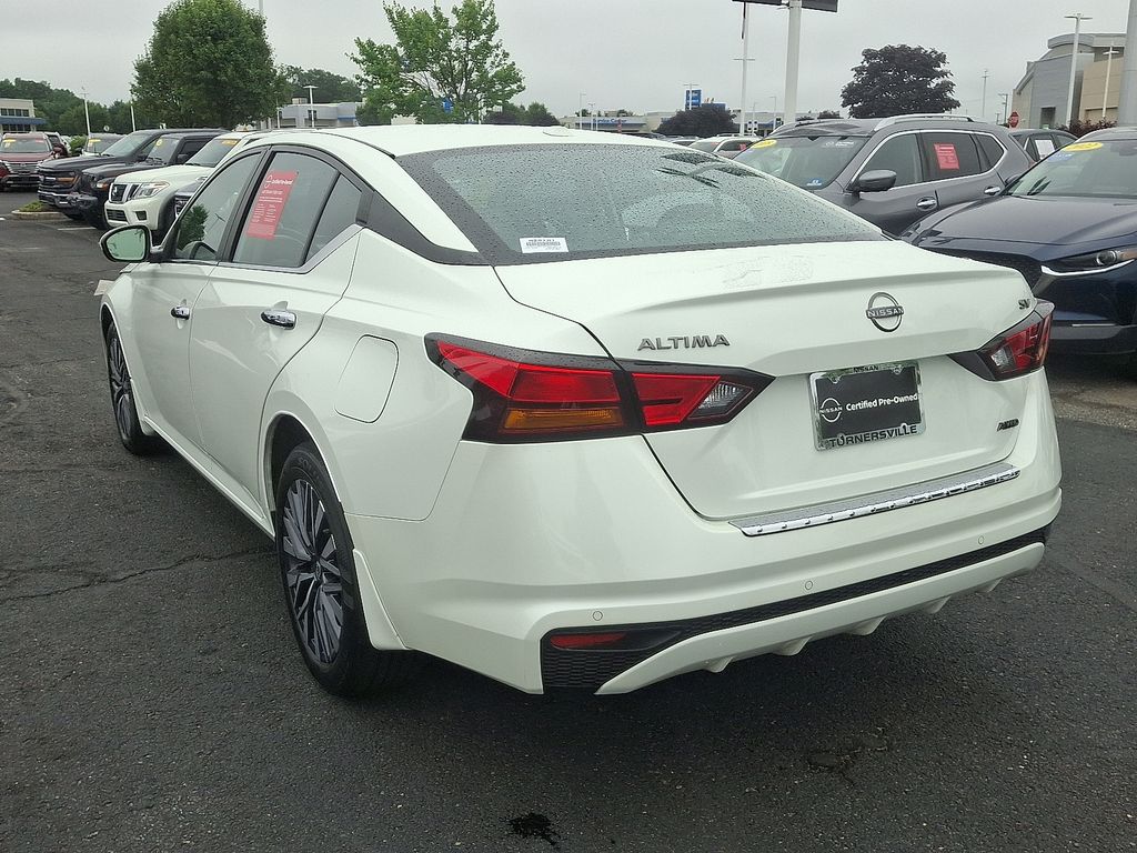 Thumbnail: 2023 Nissan Altima - 4