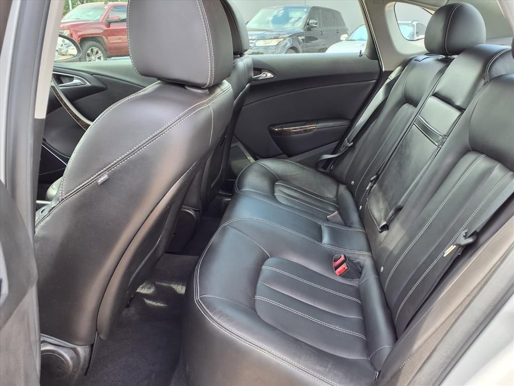2012 Buick Verano Leather Group - 11