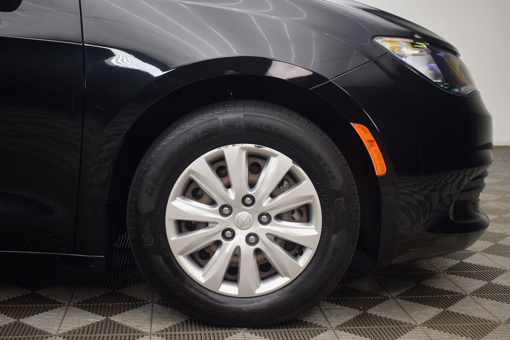used 2019 Chrysler Pacifica car, priced at $13,800