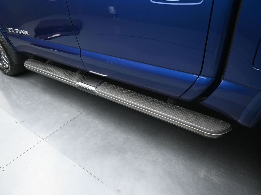 2017 Nissan Titan Platinum Reserve