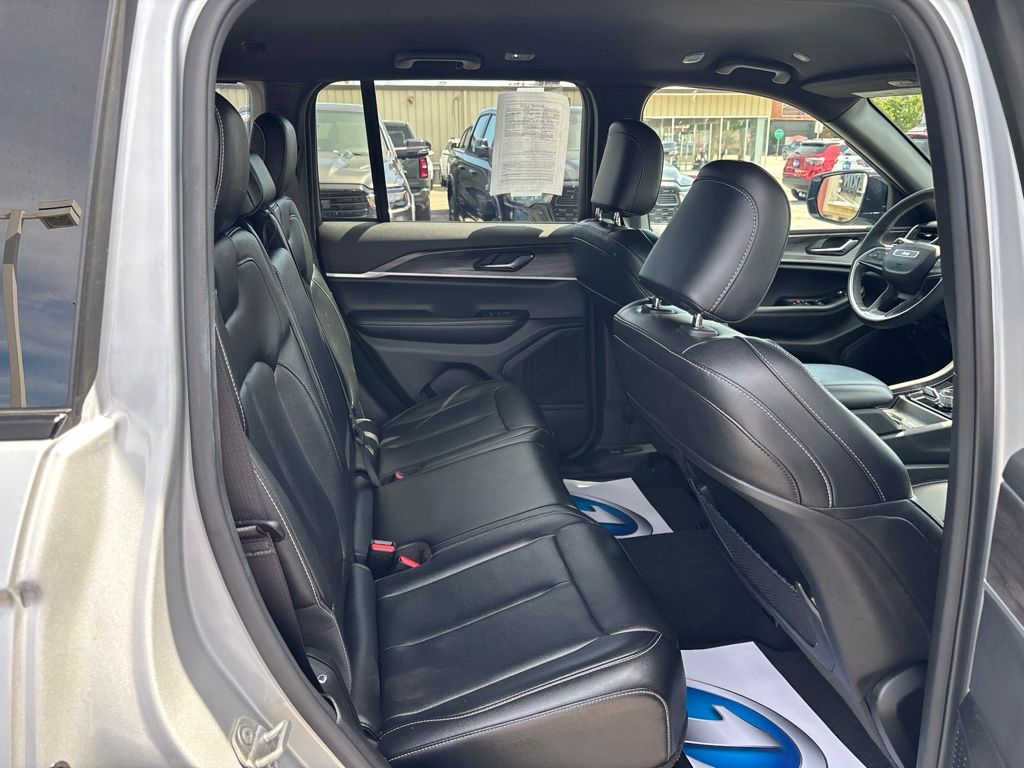 Used 2024 Jeep Grand Cherokee SUV