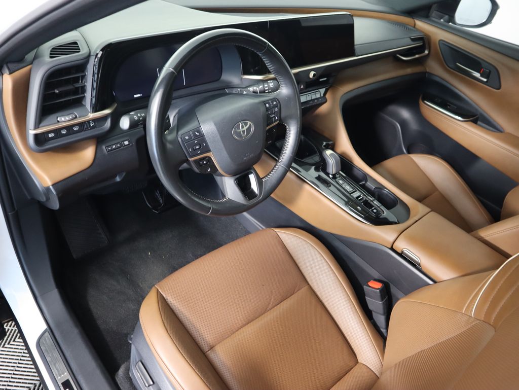 Thumbnail: 2025 Toyota Crown Signia - 9