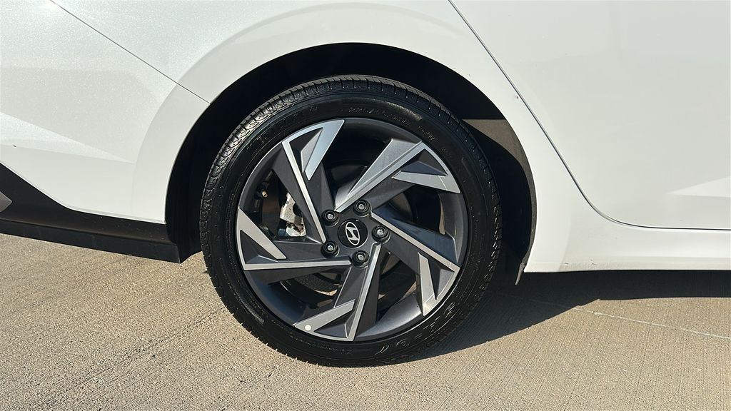 2024 Hyundai Elantra Limited White at Community Toyota
