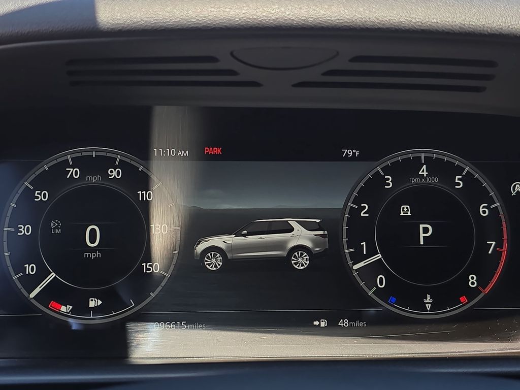 Used 2020 White Land Rover Landmark Edition image 24