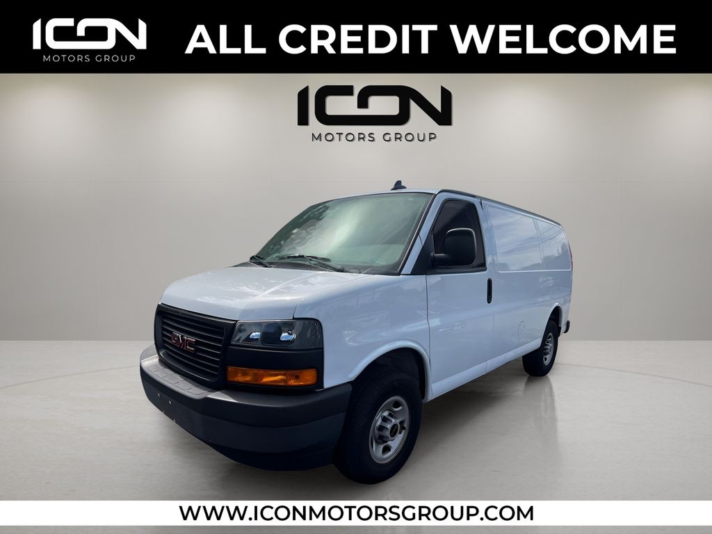 2023 GMC Savana 2500's photo