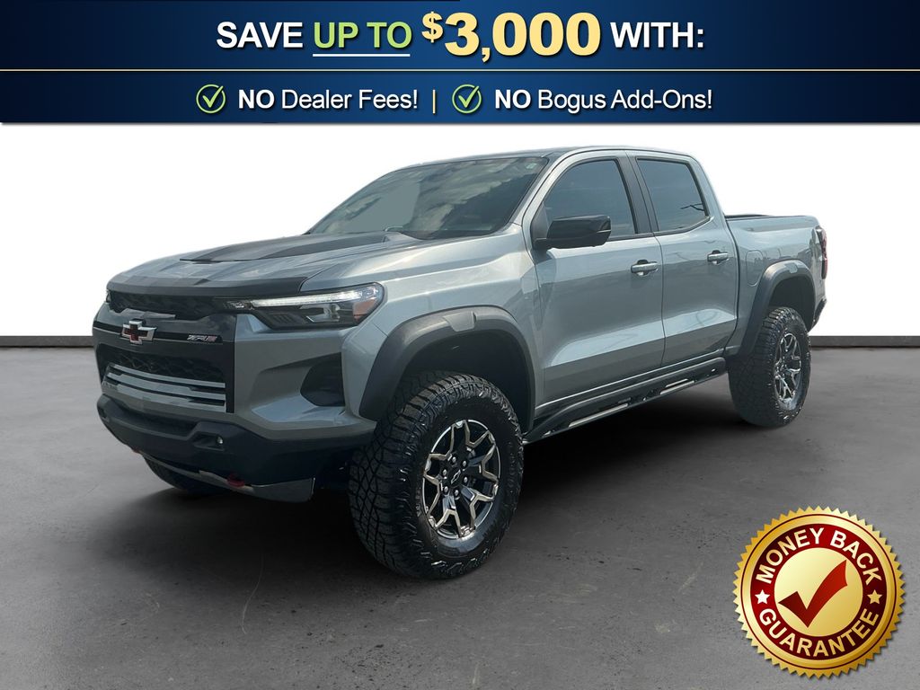 Sterling Gray Metallic 2025 Chevrolet Colorado Pickup Truck Four-Wheel Drive 8-Speed Automatic