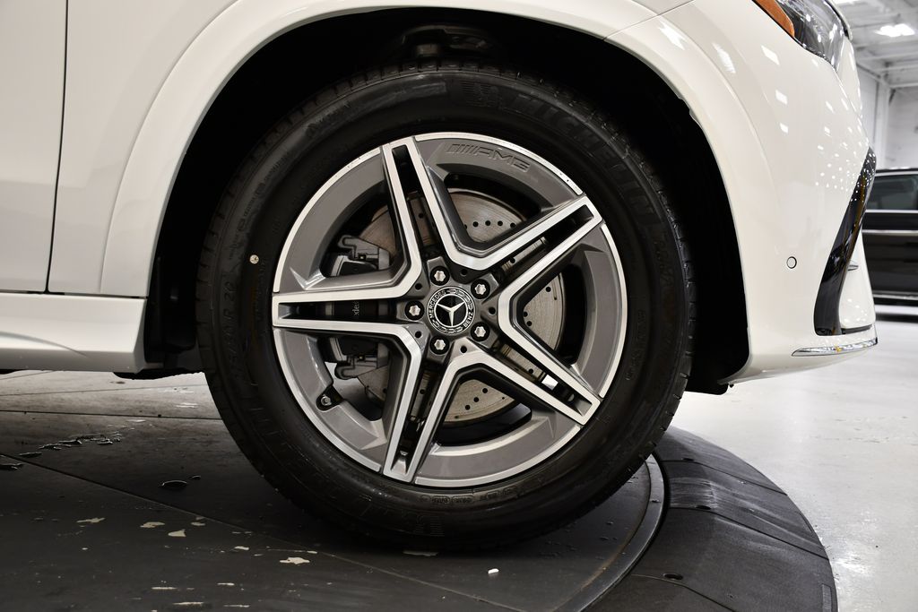 Thumbnail: 2026 Mercedes-Benz GLE - 16