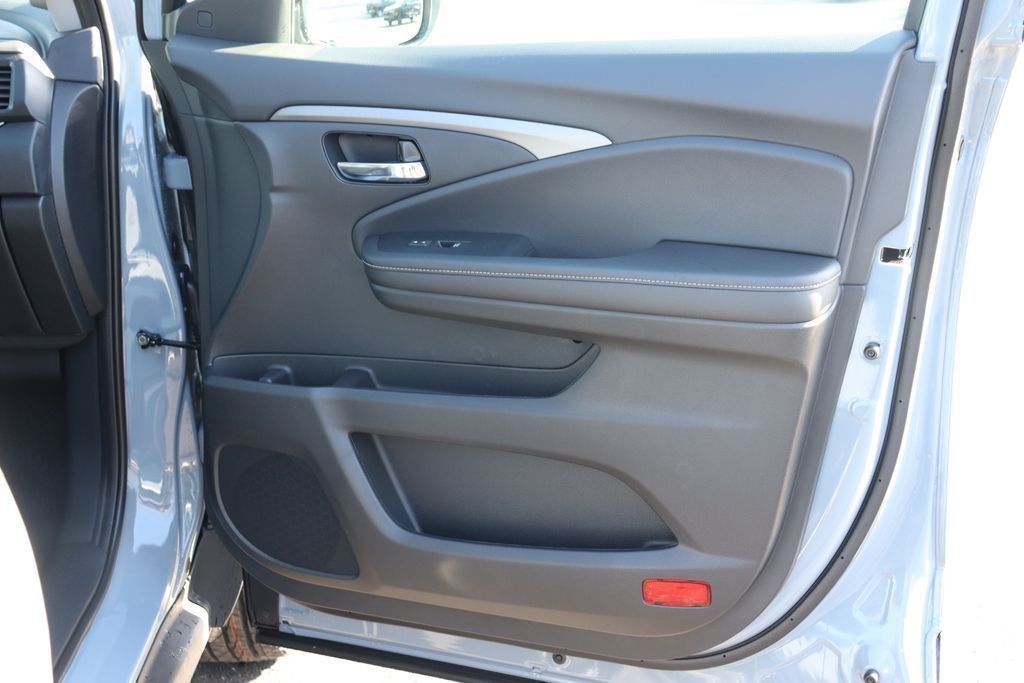 Thumbnail: 2026 Honda Ridgeline - 18