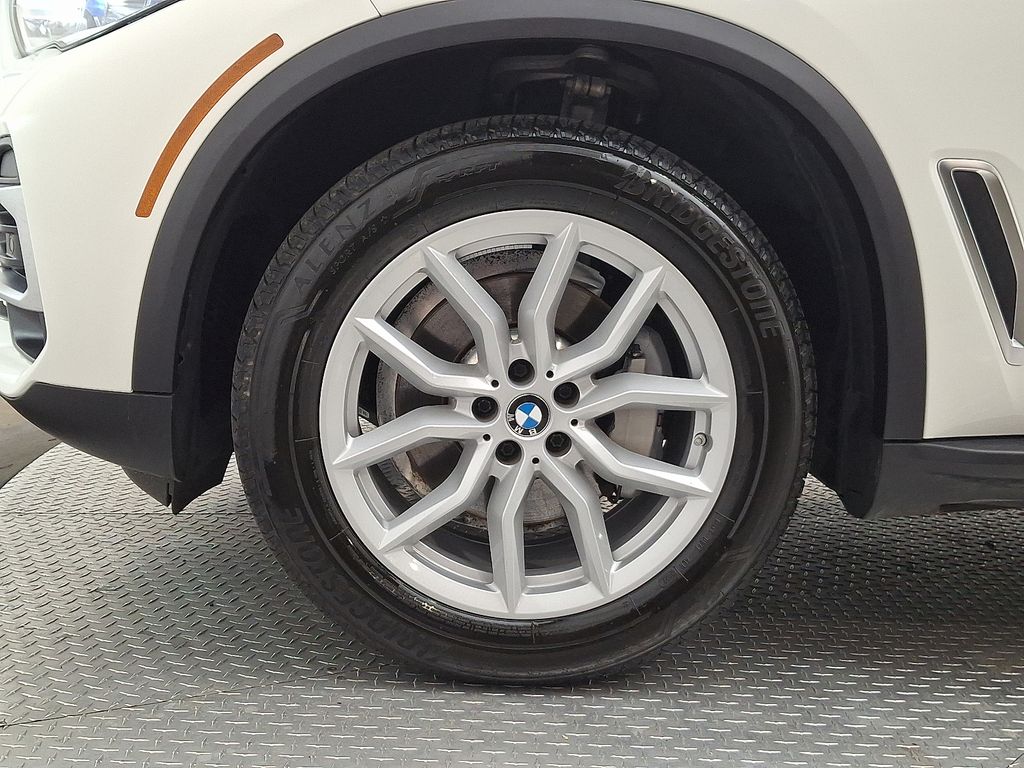 2023 BMW X5 xDrive40i 8