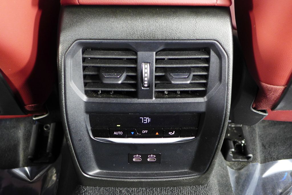 Thumbnail: 2023 BMW 3 Series - 24