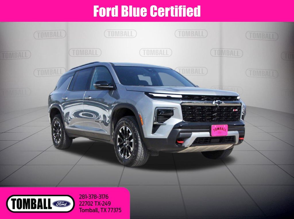 Sterling Gray Metallic 2024 Chevrolet Traverse SUV / Crossover Four-Wheel Drive 8-Speed Automatic